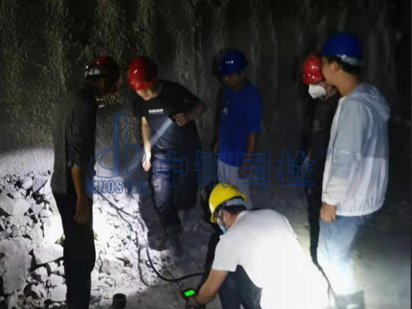 錨桿現場拉拔試驗